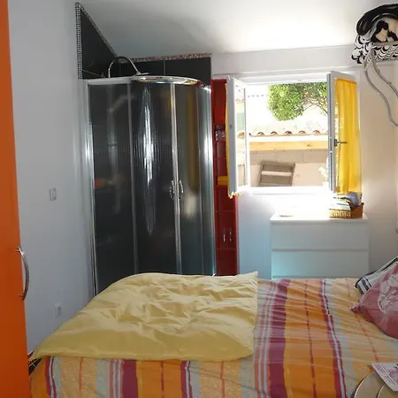 Suite Harlequin Cournonterral Room photo